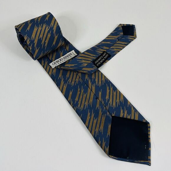 Giorgio Armani Cravatte 100% Silk Necktie Tie Slash Blue Gold 3 1/2 x 56 1/2 - Picture 2 of 3
